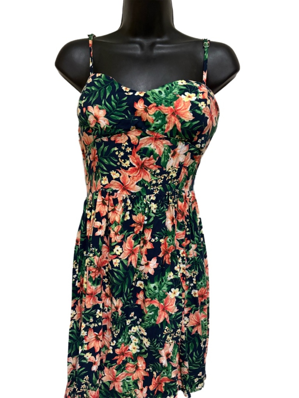 Floral Navy Sundress with Adjustable Straps❤️